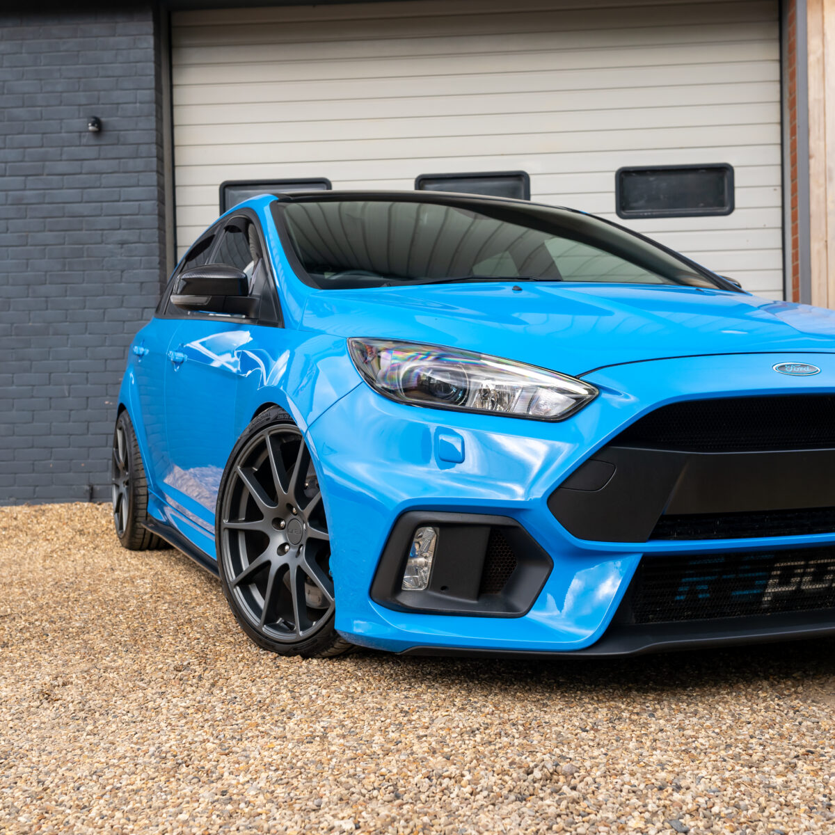 Win This 420BHP Ford Focus RS MK3 & £5,000 Cash *NITROUS BLUE* - Image 9