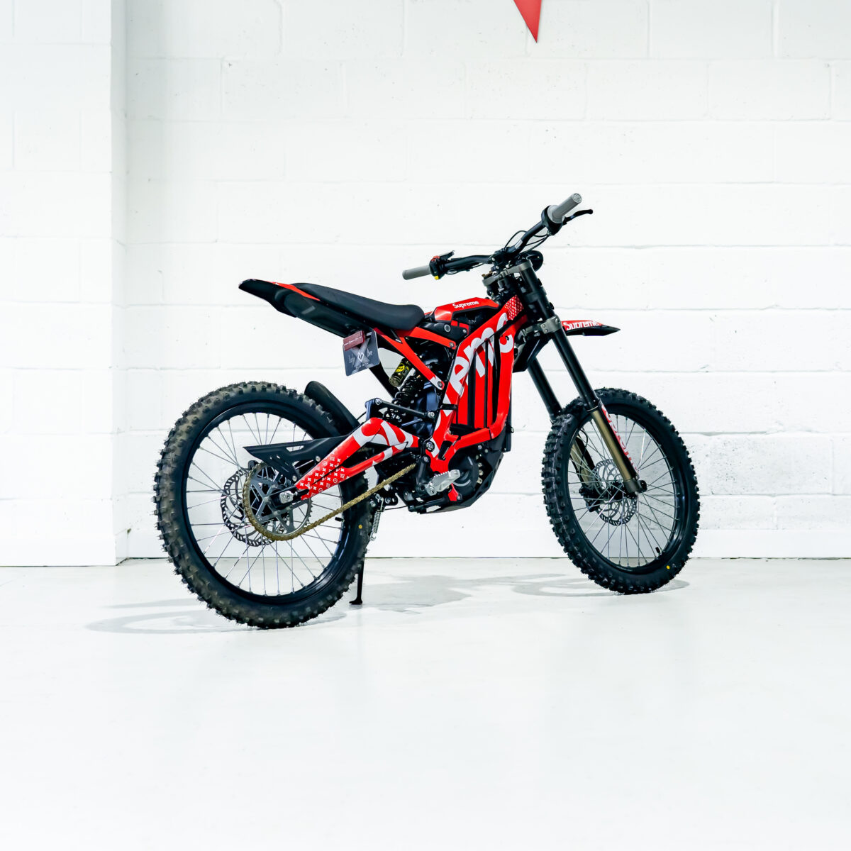 Win This Supreme Sur-ron LBX Off Road Electric Bike *FREE UK WIDE DELIVERY* - Image 5