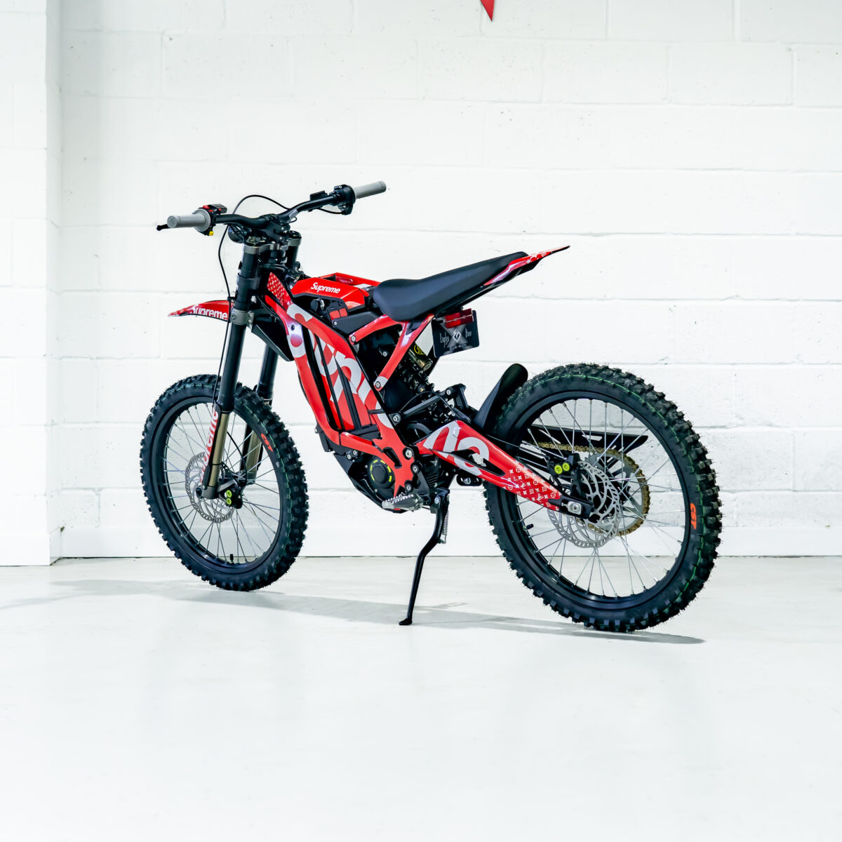 Win This Supreme Sur-ron LBX Off Road Electric Bike *FREE UK WIDE DELIVERY* - Image 4