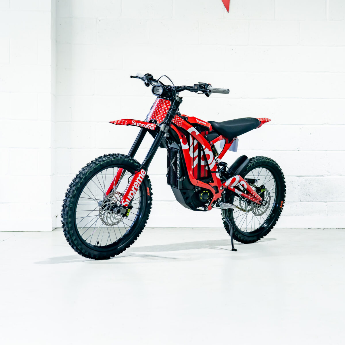 Win This Supreme Sur-ron LBX Off Road Electric Bike *FREE UK WIDE DELIVERY* - Image 3