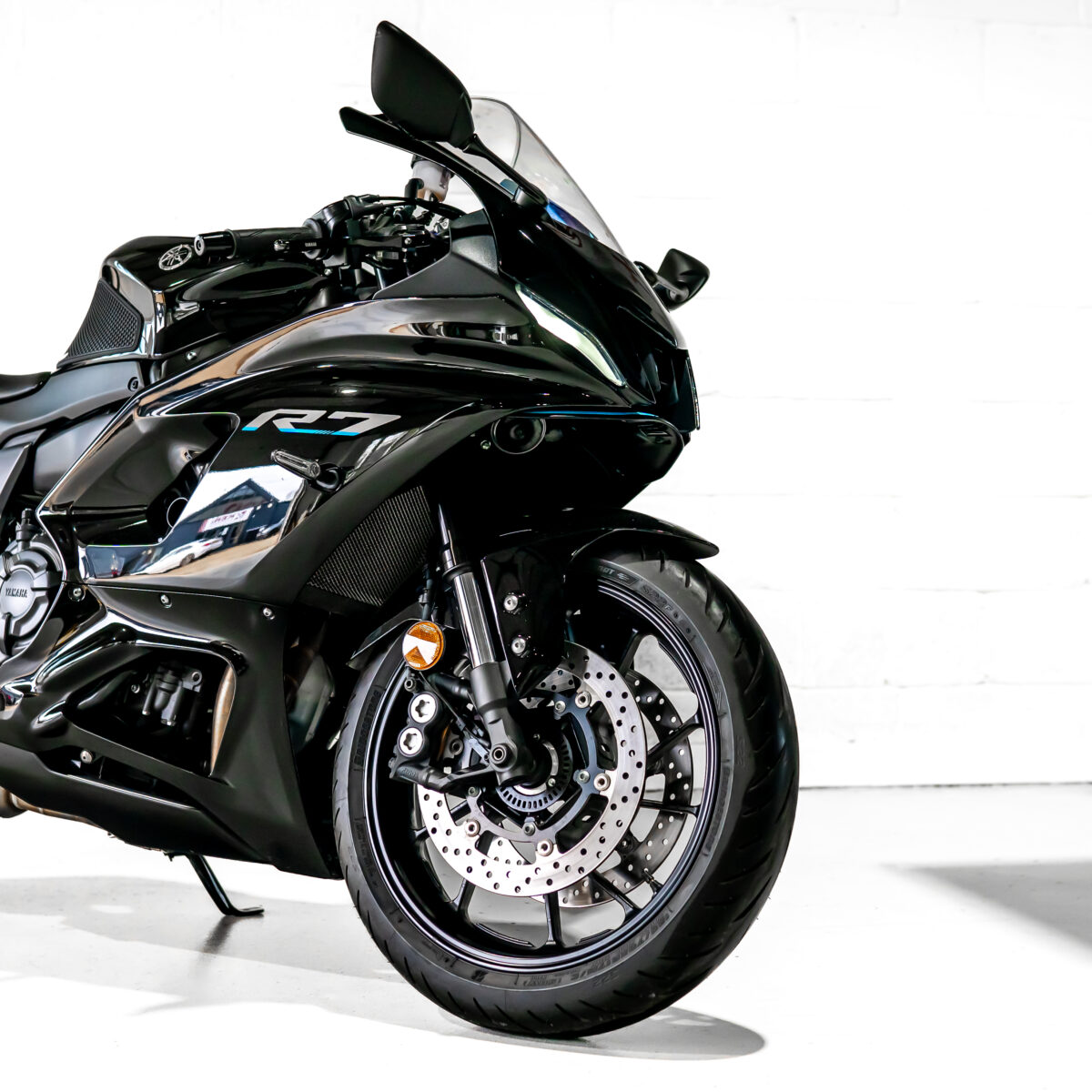 Win This 2023 Yamaha YZF R7 & £500 Cash *FREE UK WIDE DELIVERY* - Image 6