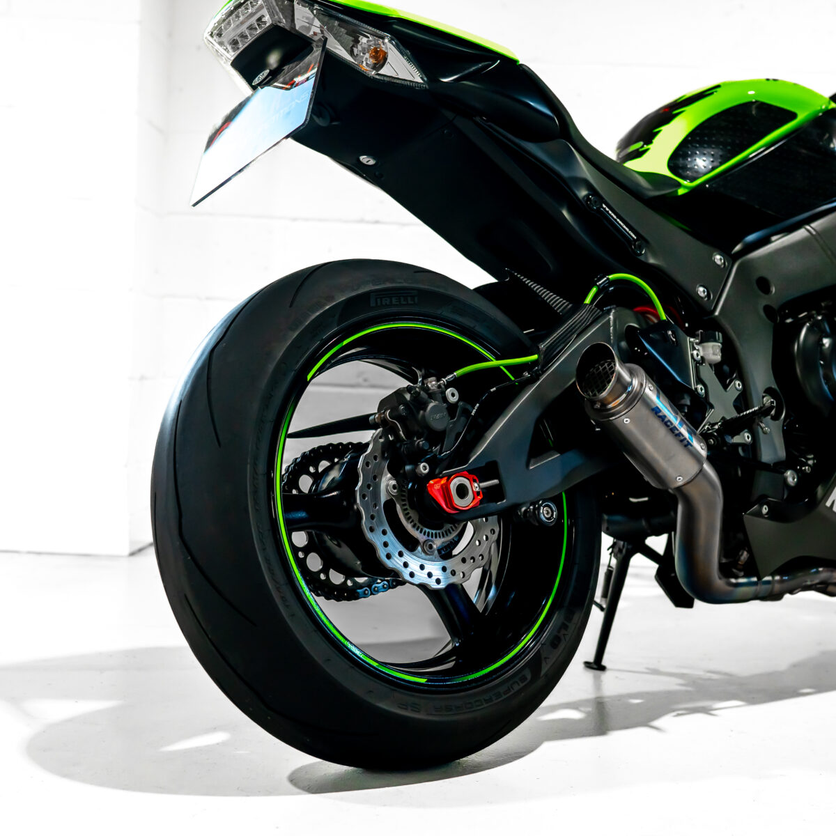 Win This Kawasaki Ninja ZX10R & £500 Cash *FREE UK WIDE DELIVERY* - Image 14