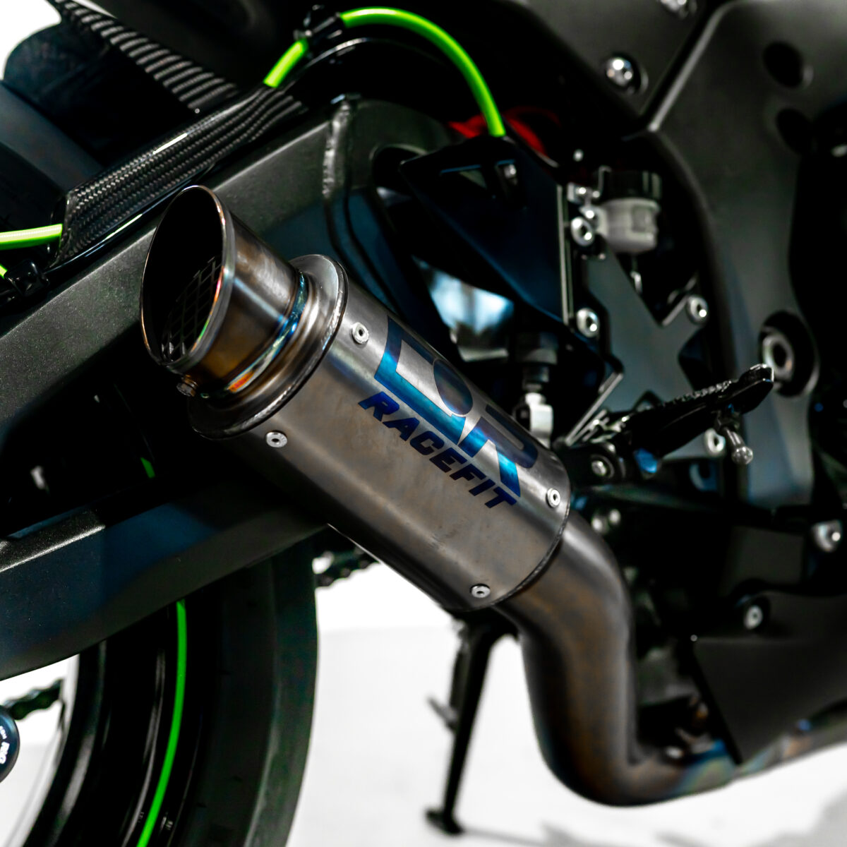 Win This Kawasaki Ninja ZX10R & £500 Cash *FREE UK WIDE DELIVERY* - Image 15