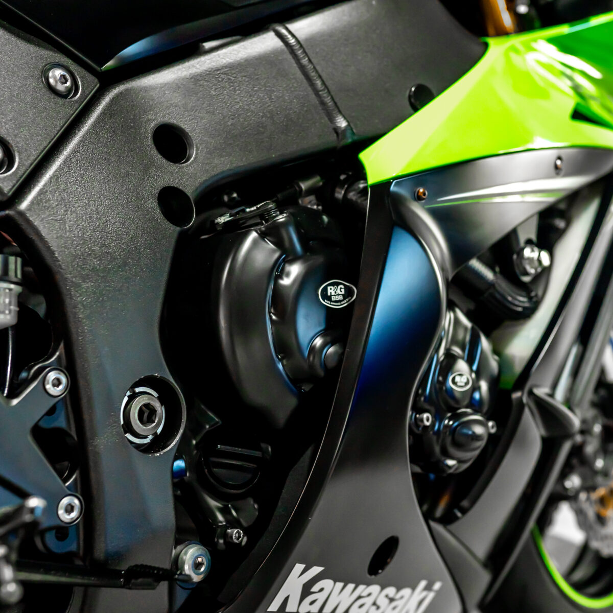 Win This Kawasaki Ninja ZX10R & £500 Cash *FREE UK WIDE DELIVERY* - Image 17