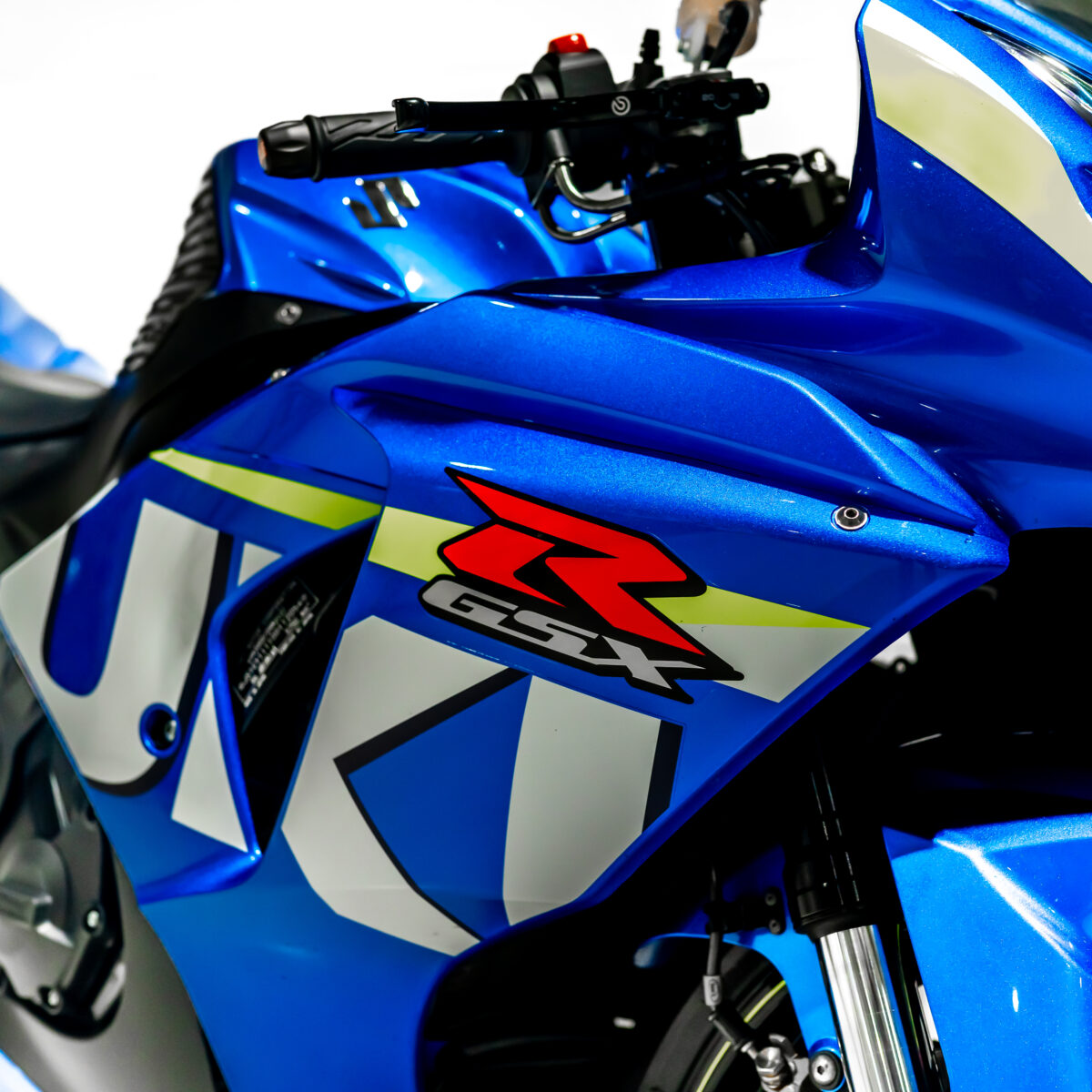 Win This Suzuki GSXR 1000 L5 & £500 Cash *FREE UK WIDE DELIVERY* - Image 8