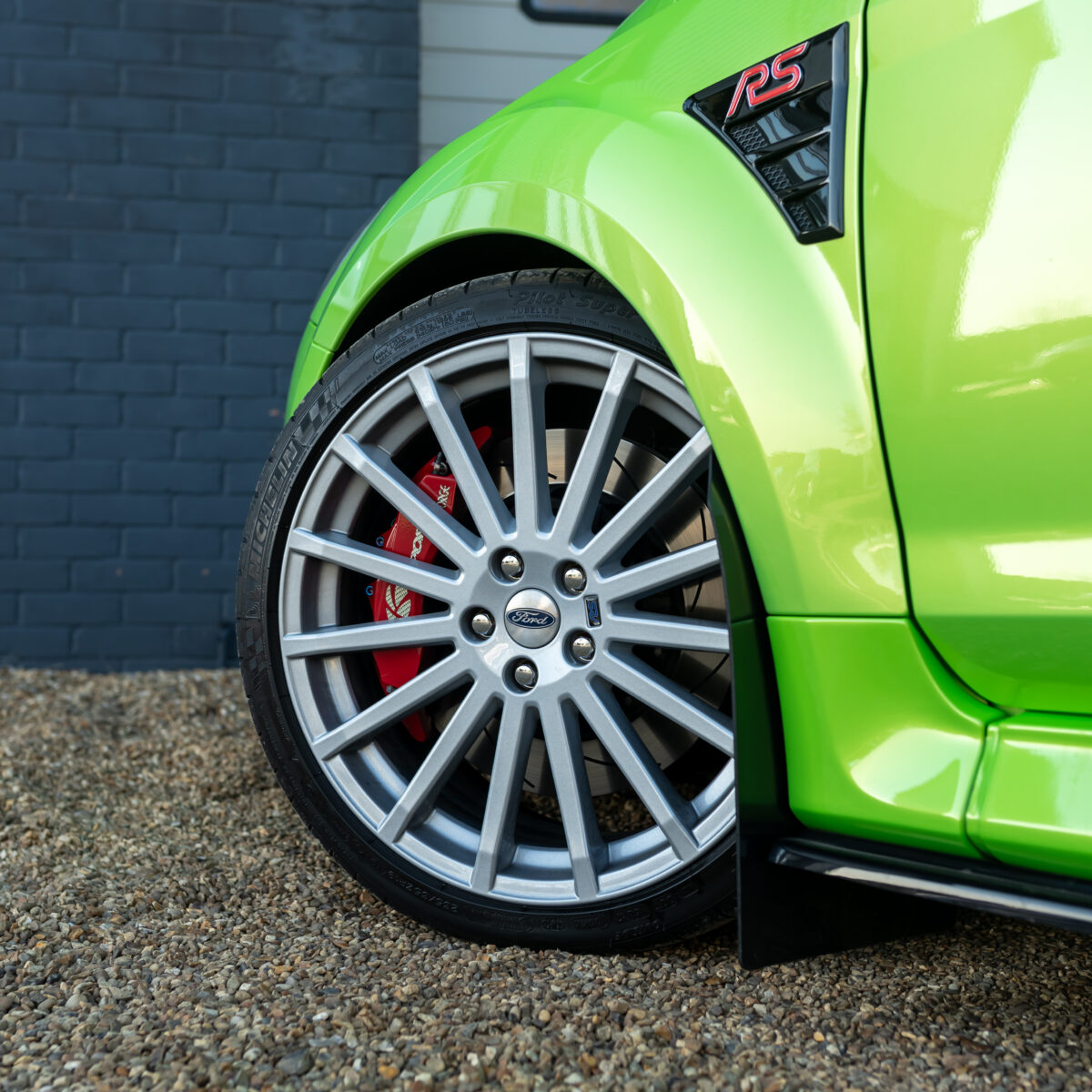 Win This 550BHP+ Ford Focus RS MK2 & £1,000 Cash *Ultimate Green* - Image 11