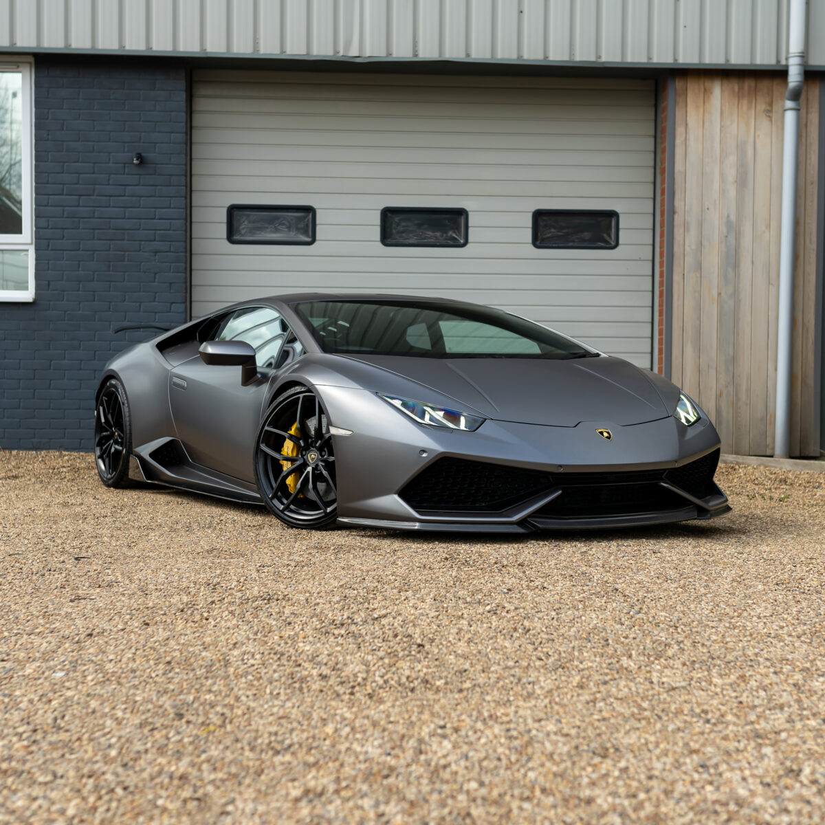 Win This Lamborghini Huracan OR This Brand New VW Amarok TDI 4Motion & £50,000 Cash *YOU CHOOSE* - Image 2